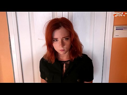 ❤️ La guàrdia de seguretat va castigar a una dona bonica per robar - Cum a la boca Vídeo de sexe a nosaltres ❌❤