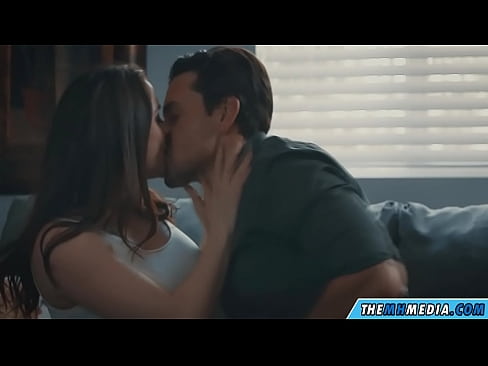 ❤️ Sexe romàntic amb una bona mare tetona Vídeo de sexe a nosaltres ❌❤